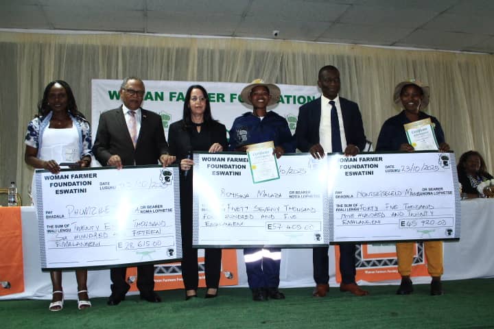 WhatsApp Image 2025-10-23 at 17.15.20 WhatsApp Image 2025-10-23 at 17.15.20