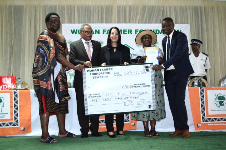 WhatsApp Image 2025-10-23 at 17.15.22 WhatsApp Image 2025-10-23 at 17.15.22